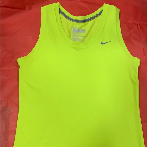 nike yellow tank top womens